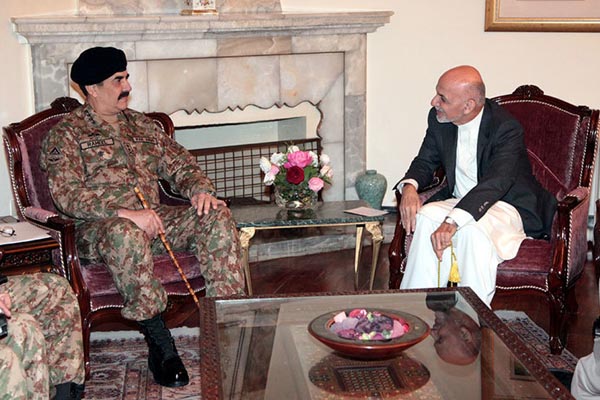 pakarmychieftalkswithafghanistanpresidentashrafghani